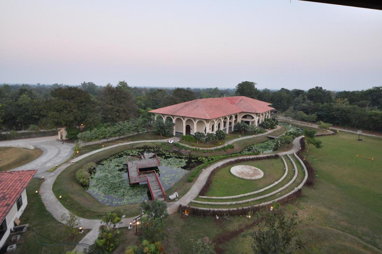 Bhanu The Fern Forest Resort & Spa, Jambughoda Екстериор снимка